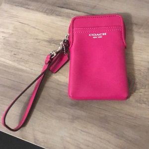 Coach wristlet that can hold cell phone/cards